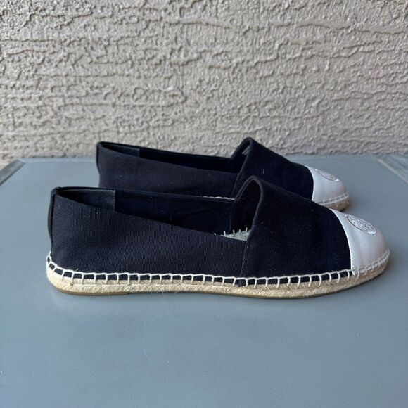 Tory Burch Canvas Black Ivory Color Block Flat Espadrille Size 10.5 Cap Toe - Picture 3 of 14
